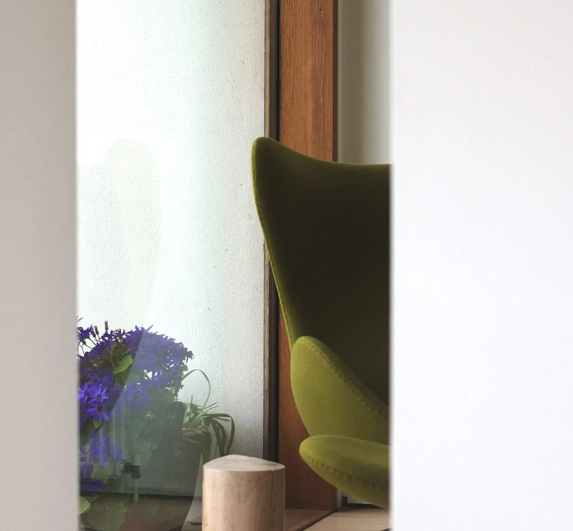Our design studios are in the heart of beautiful Hampshire. We service clients worldwide. Contact us